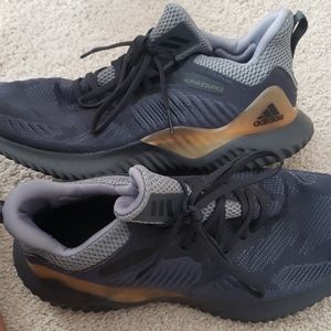 Men's Adidas Alphabounce shoes